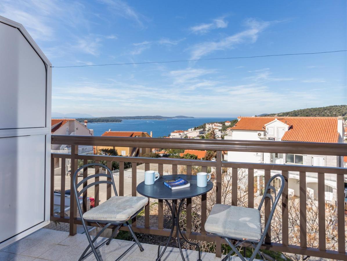 Apartments And Rooms Ivanovic Hvar Town Exterior foto